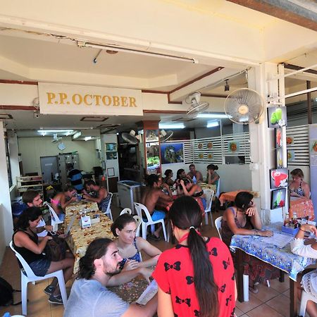 October Hostel Phi Phi-eilanden Buitenkant foto